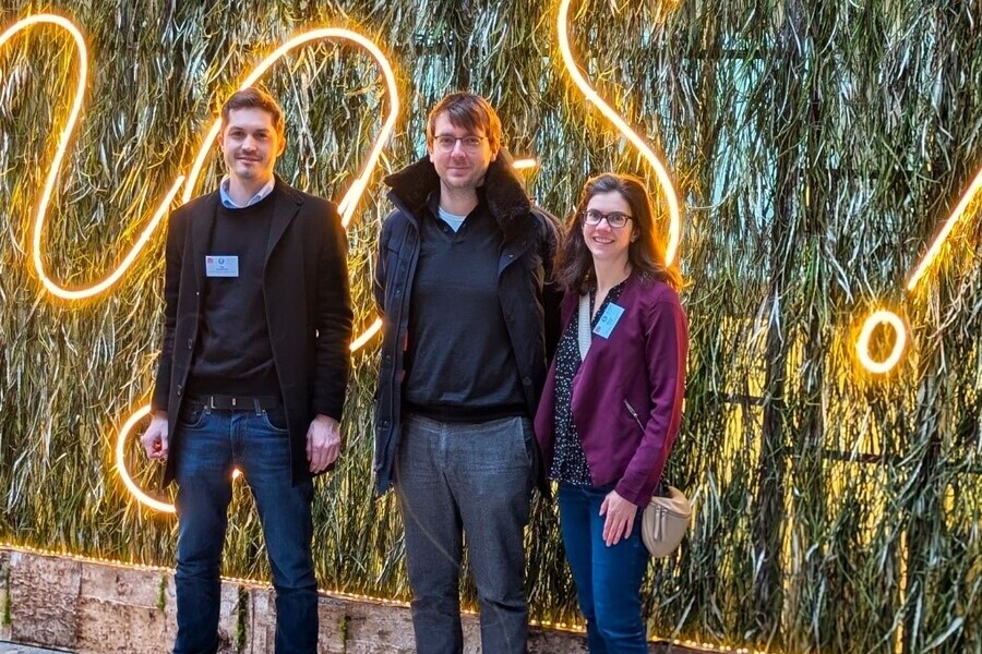 Gruppenbild an der Bocconi Universität in Mailand